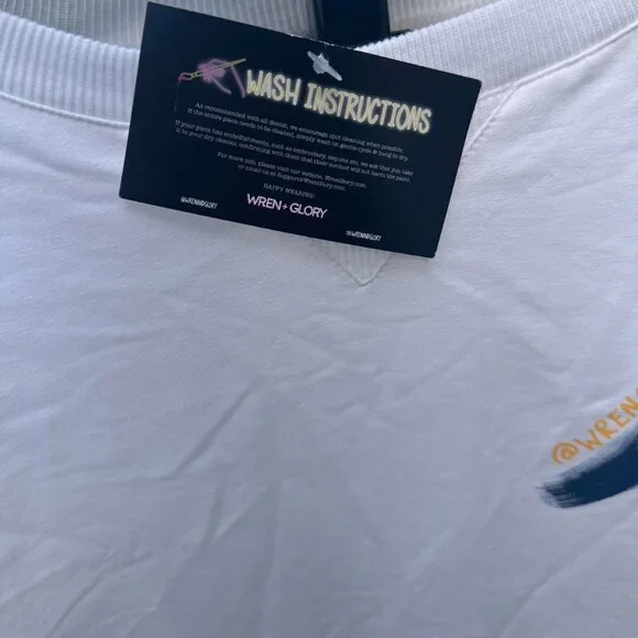 Wren + Glory Beach Time Hand Painted Pullover Sweatshirt NEW W/ TAG Ivory - Picture 6 of 7